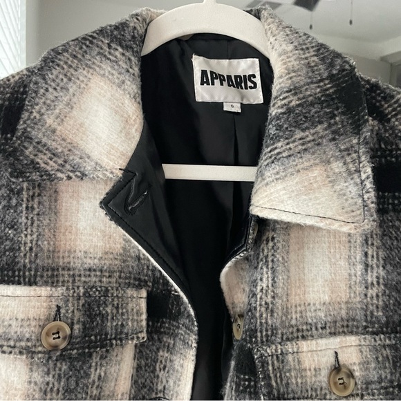 Apparis Oversized Plaid Coat - Picture 2 of 3